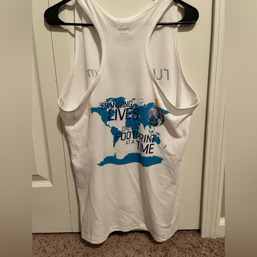 Runwell‎ Racerback Race Tank | XL - Picture 2 of 4